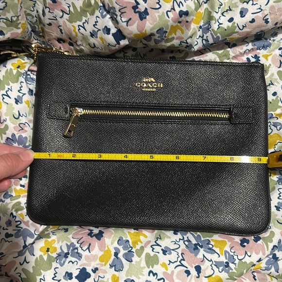 Coach Pouch - Picture 4 of 5